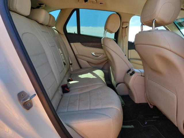 WDC0G4KBXKV149405 - 2019 MERCEDES-BENZ GLC 300 4MATIC WHITE photo 11