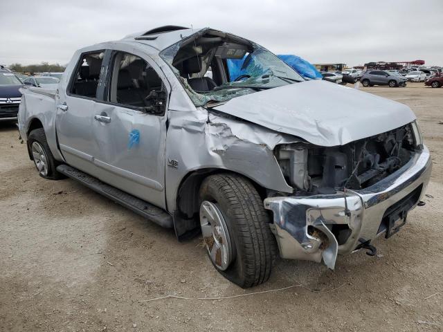 1N6AA07A34N543588 - 2004 NISSAN TITAN XE SILVER photo 4