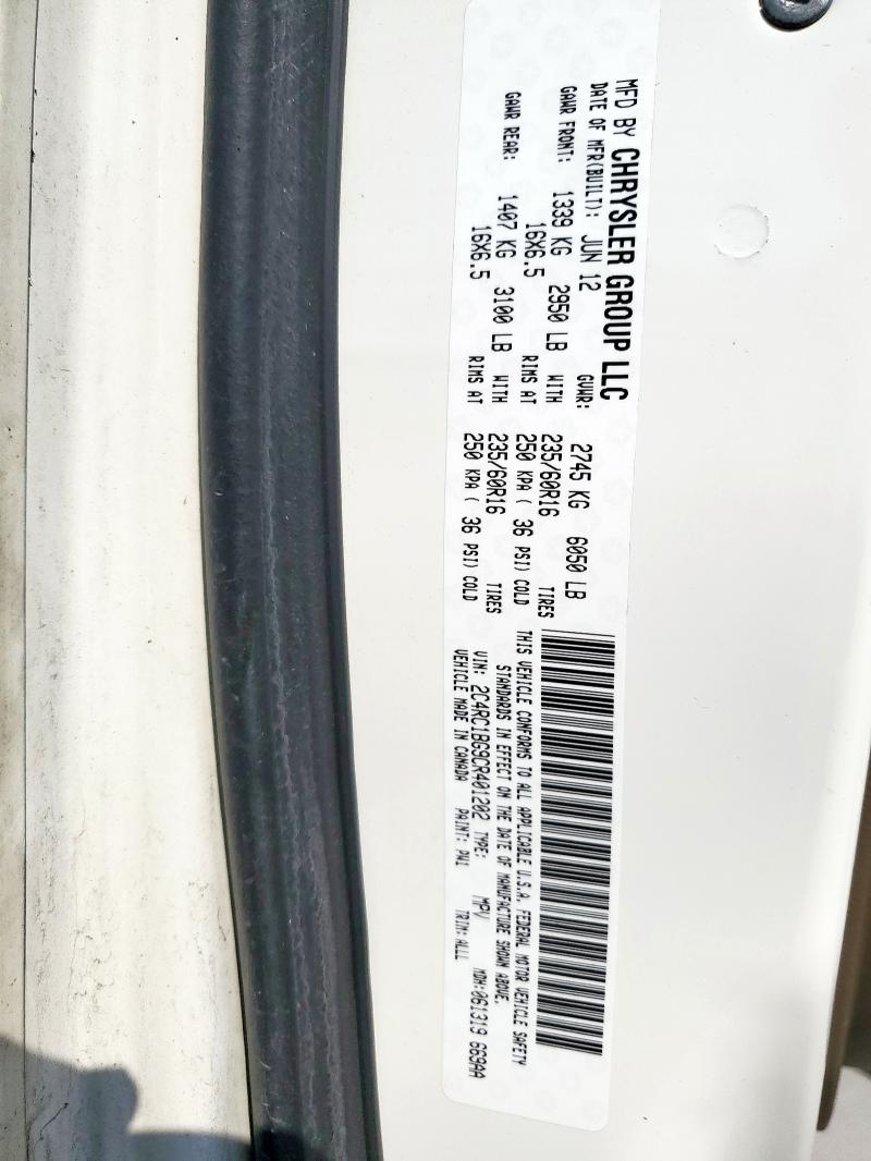 2C4RC1BG9CR401202 - 2012 CHRYSLER TOWN & COU TOURING WHITE photo 13