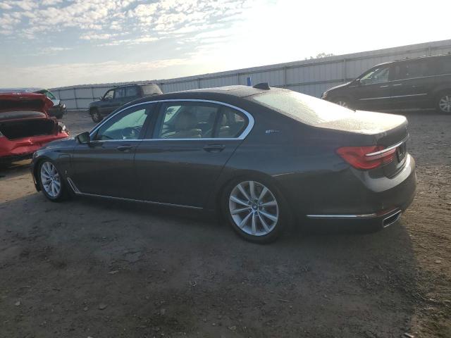 WBA7J2C53JG938353 - 2018 BMW 740 XE GRAY photo 2