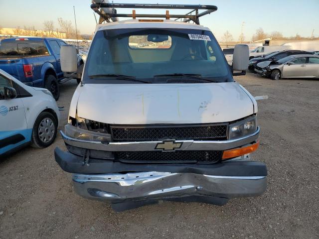 1GB0GRFG8G1117984 - 2016 CHEVROLET EXPRESS G3 WHITE photo 5