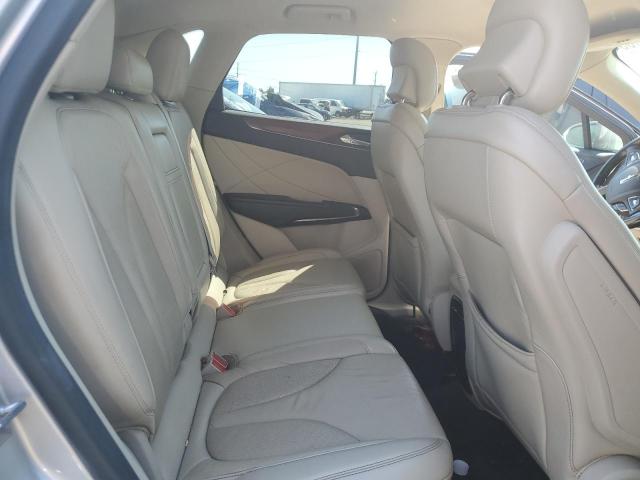 5LMCJ2C92JUL29544 - 2018 LINCOLN MKC SELECT SILVER photo 11