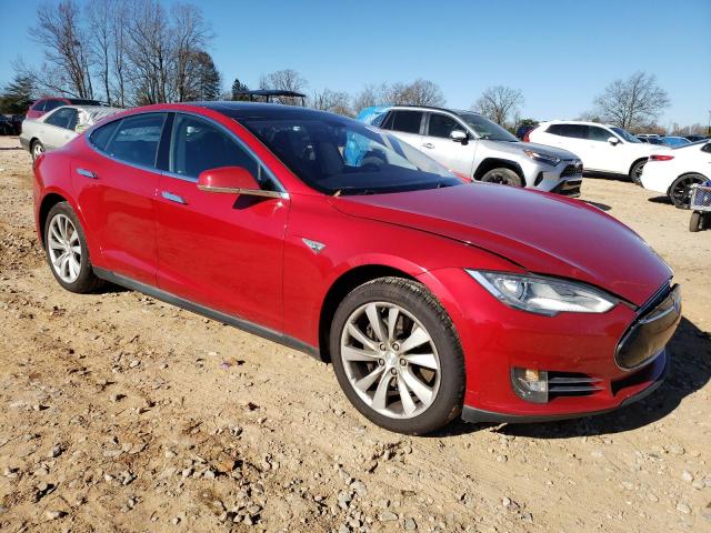 5YJSA1H10EFP29102 - 2014 TESLA MODEL S RED photo 4