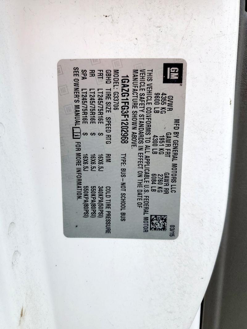 1GAZG1FG3F1202968 - 2015 CHEVROLET EXPRESS G3 LT WHITE photo 13