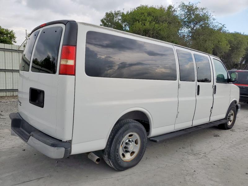1GAZG1FG3F1202968 - 2015 CHEVROLET EXPRESS G3 LT WHITE photo 3