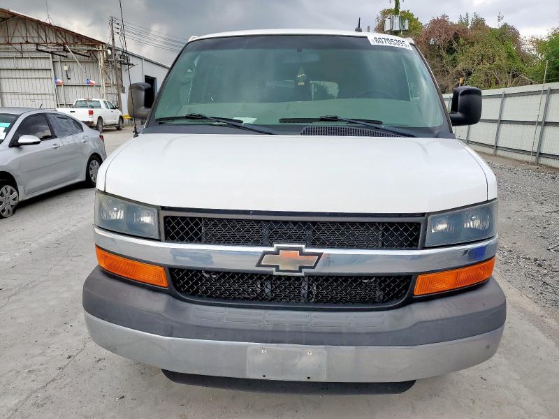 1GAZG1FG3F1202968 - 2015 CHEVROLET EXPRESS G3 LT WHITE photo 5