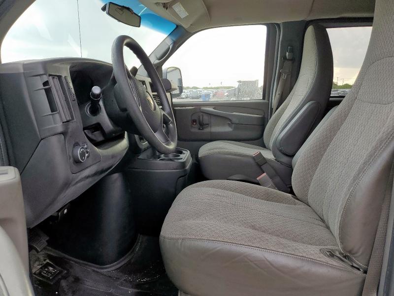 1GAZG1FG3F1202968 - 2015 CHEVROLET EXPRESS G3 LT WHITE photo 7