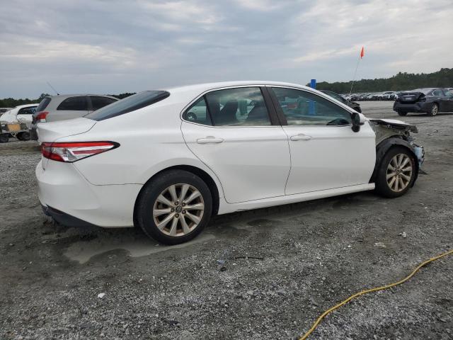 4T1B11HK8JU073382 - 2018 TOYOTA CAMRY L 白色 照片 3