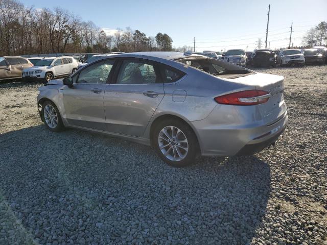 3FA6P0HDXLR143660 - 2020 FORD FUSION SE SILVER photo 2