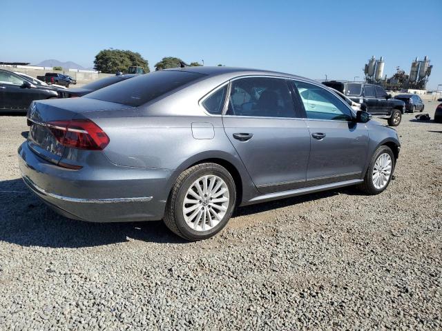 1VWBT7A38HC063470 - 2017 VOLKSWAGEN PASSAT SE ნაცრისფერი ფოტო 3