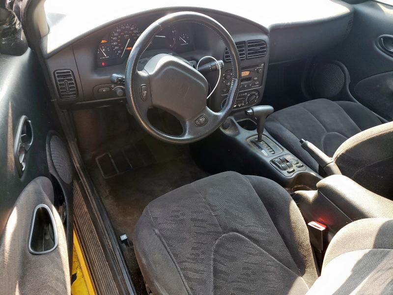 1G8ZY12771Z320035 - 2001 SATURN SC2 YELLOW photo 8