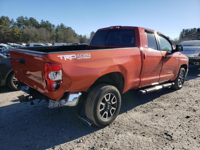 5TFUY5F17JX768297 - 2018 TOYOTA TUNDRA DOUBLE CAB SR/SR5 ORANGE photo 3