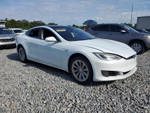5YJSA1E10GF156306 - 2016 TESLA MODEL S თეთრი ფოტო 4