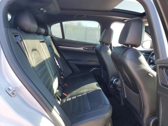 ZASPAKBN1L7C98688 - 2020 ALFA ROMEO STELVIO TI Күміс фото 11