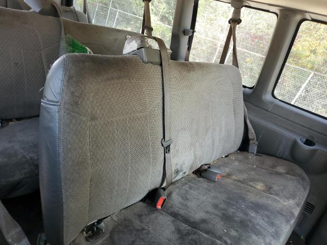 1GA2G1DGXA1120734 - 2010 CHEVROLET EXPRESS G3 LT WHITE photo 11