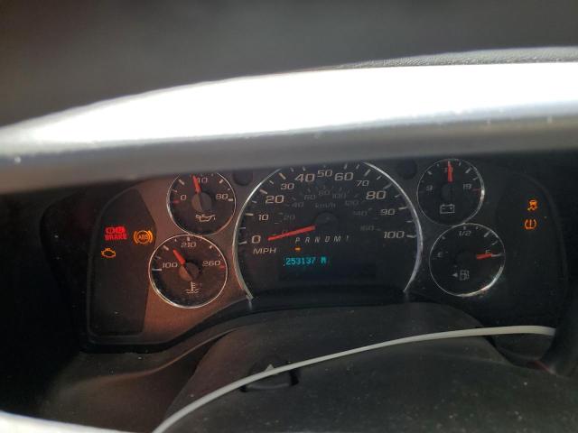 1GA2G1DGXA1120734 - 2010 CHEVROLET EXPRESS G3 LT WHITE photo 9