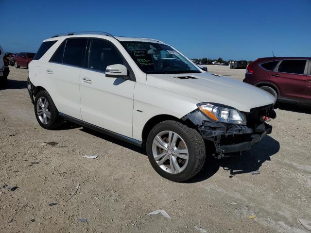 4JGDA5HB3CA016625 - 2012 MERCEDES-BENZ ML 350 4MATIC WHITE photo 4