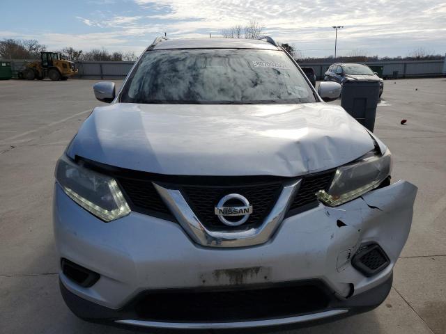KNMAT2MT5FP575643 - 2015 NISSAN ROGUE S SILVER photo 5