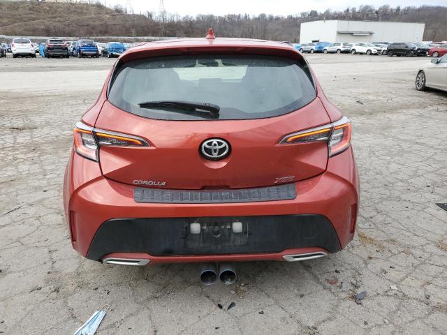 JTNK4RBE0K3071769 - 2019 TOYOTA COROLLA SE RED photo 6