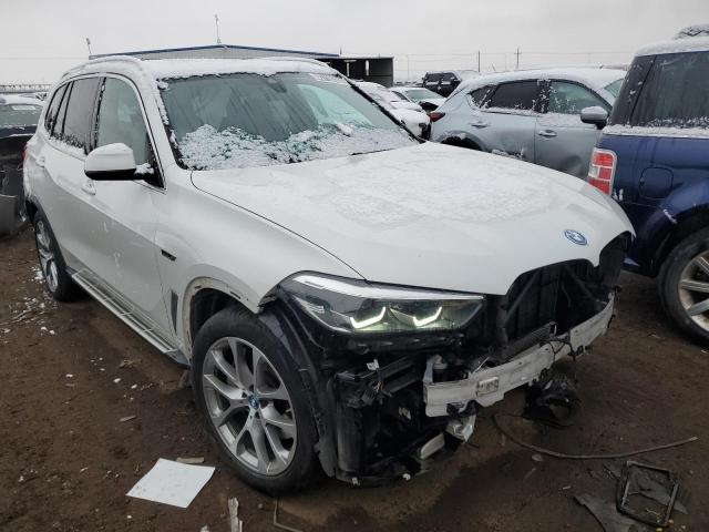 5UXTA6C08N9L75662 - 2022 BMW X5 XDRIVE45E WHITE photo 4