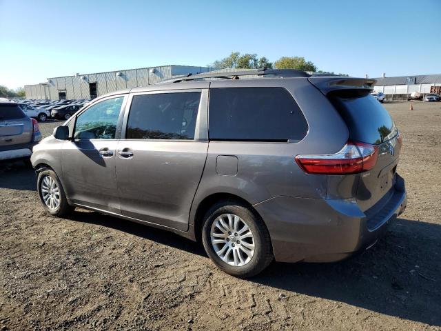 5TDYZ3DC0HS798507 - 2017 TOYOTA SIENNA XLE TAN photo 2