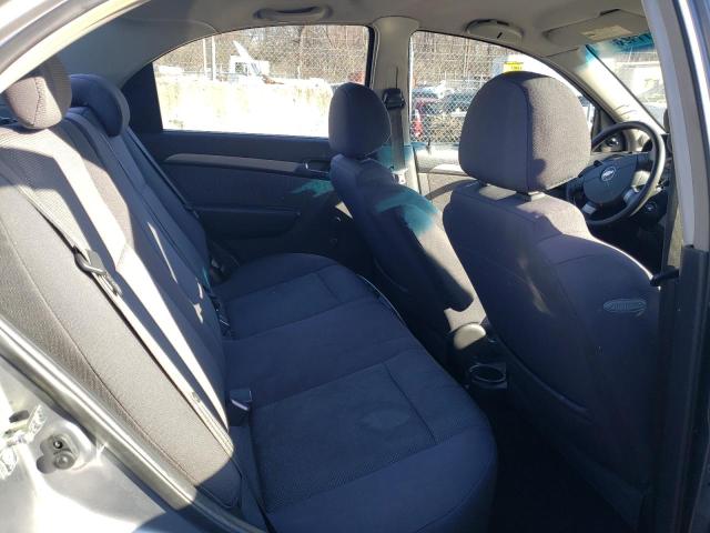 KL1TD56698B128500 - 2008 CHEVROLET AVEO BASE SILVER photo 10