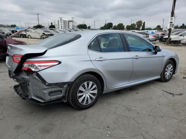 4T1B31HK8JU504362 - 2018 TOYOTA CAMRY LE SILVER photo 3