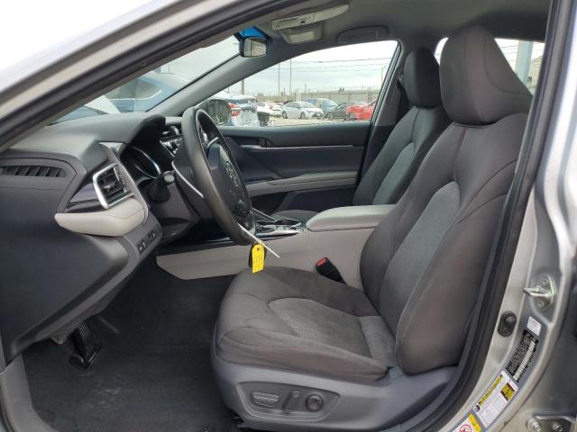 4T1B31HK8JU504362 - 2018 TOYOTA CAMRY LE SILVER photo 7