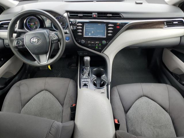 4T1B31HK8JU504362 - 2018 TOYOTA CAMRY LE SILVER photo 8