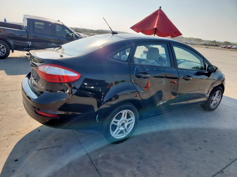 3FADP4BJXJM122248 - 2018 FORD FIESTA SE BLACK photo 3