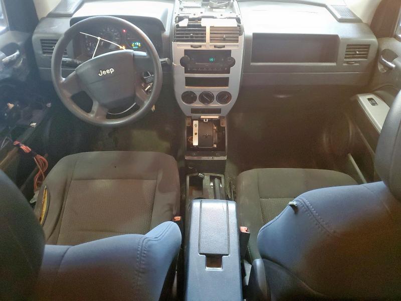 1J8FF47W88D691172 - 2008 JEEP COMPASS SPORT ნაცრისფერი ფოტო 8