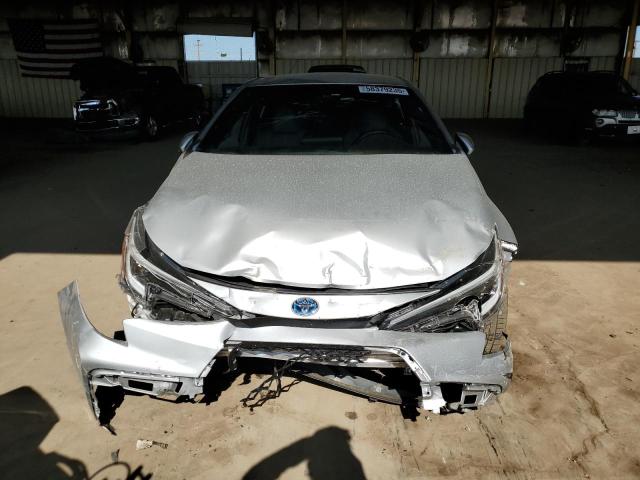 JTDBCMFE6RJ025373 - 2024 TOYOTA COROLLA LE SILVER photo 9