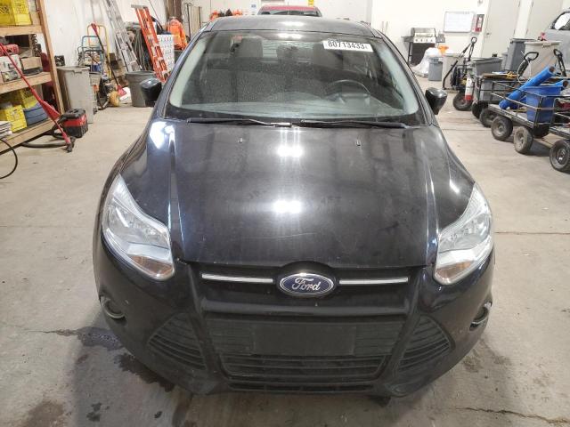 1FADP3F23DL256781 - 2013 FORD FOCUS SE BLACK photo 5