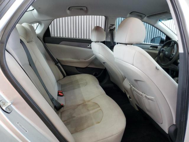 5NPE24AF0KH760929 - 2019 HYUNDAI SONATA SE SILVER photo 10