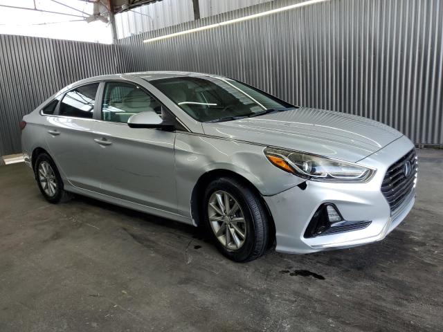 5NPE24AF0KH760929 - 2019 HYUNDAI SONATA SE SILVER photo 4