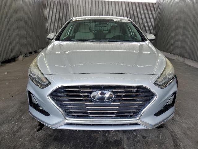 5NPE24AF0KH760929 - 2019 HYUNDAI SONATA SE SILVER photo 5