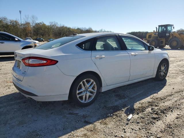 3FA6P0HR4DR158460 - 2013 FORD FUSION SE WHITE photo 3