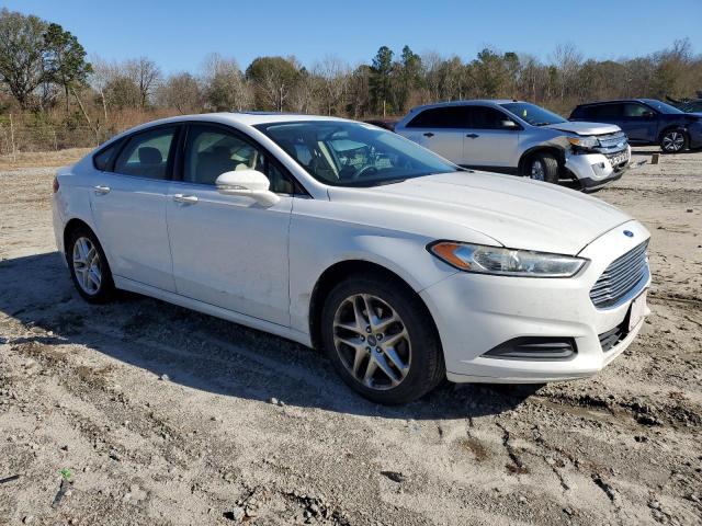 3FA6P0HR4DR158460 - 2013 FORD FUSION SE WHITE photo 4