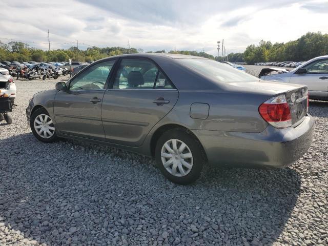4T1BE32K35U941643 - 2005 TOYOTA CAMRY LE GRAY photo 2