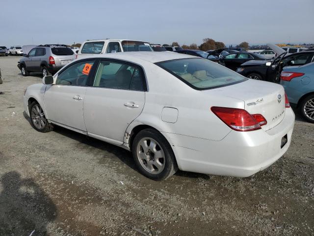 4T1BK36B56U163737 - 2006 TOYOTA AVALON XL WHITE photo 2