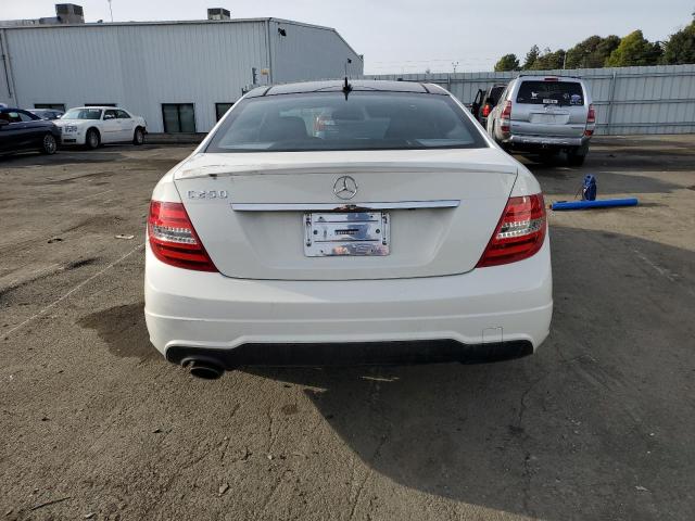 WDDGJ4HB9CF912514 - 2012 MERCEDES-BENZ C 250 WHITE photo 6