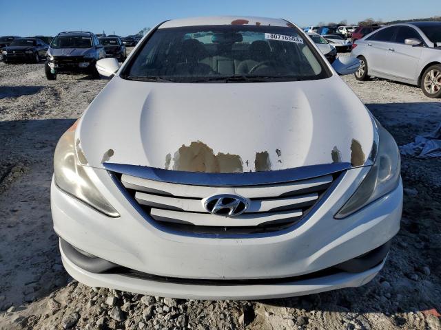 5NPEB4AC9EH821768 - 2014 HYUNDAI SONATA GLS WHITE photo 5