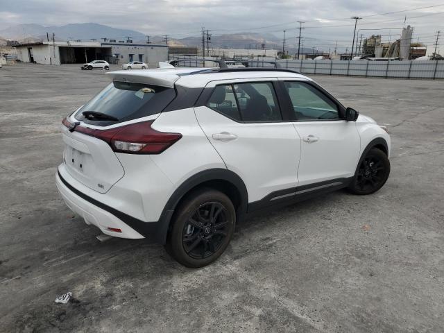 3N1CP5DV5PL470617 - 2023 NISSAN KICKS SR WHITE photo 3