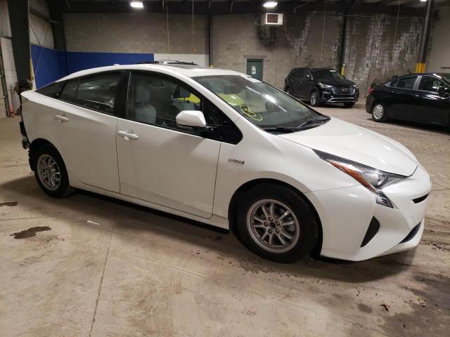 JTDKARFU9G3023774 - 2016 TOYOTA PRIUS WHITE photo 4