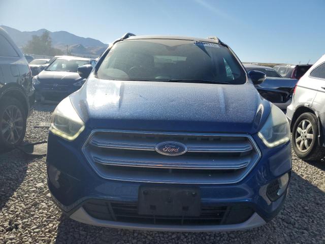 1FMCU9J97HUC07973 - 2017 FORD ESCAPE TITANIUM ლურჯი ფოტო 5
