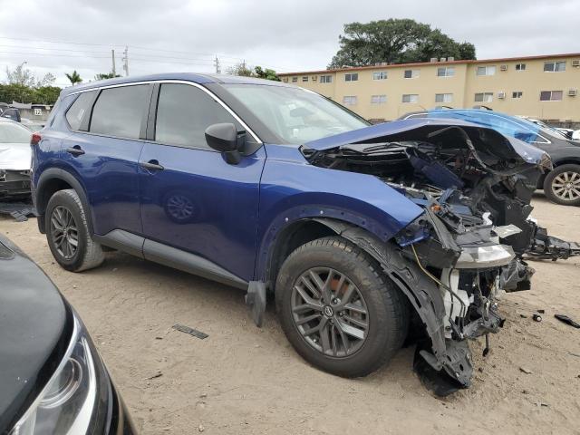 5N1AT3AA6MC697470 - 2021 NISSAN ROGUE S BLUE photo 4