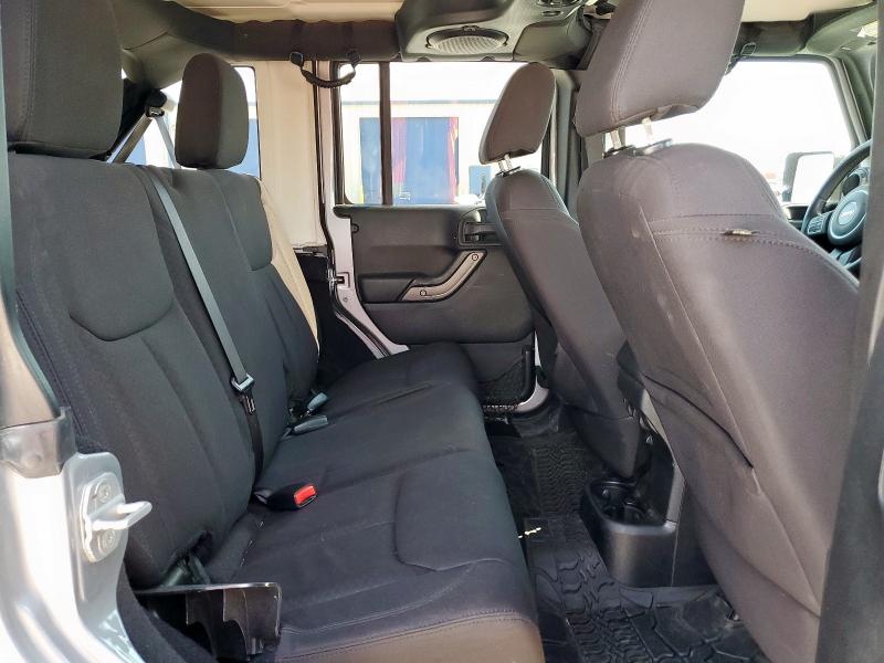 1C4HJWDG7DL690781 - 2013 JEEP WRANGLER U SPORT SILVER photo 11