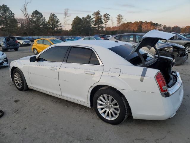 2C3CCAAG7CH192141 - 2012 CHRYSLER 300 WHITE photo 2