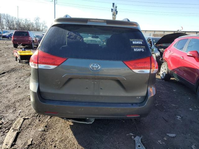 5TDKK3DC0CS219194 - 2012 TOYOTA SIENNA LE GRAY photo 6