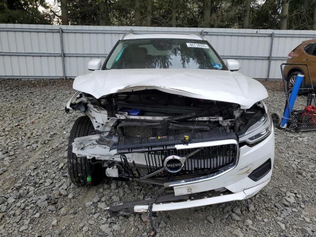 LYVA22RK2JB096569 - 2018 VOLVO XC60 T6 WHITE photo 5